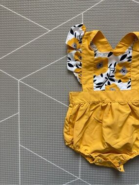 Small shop|Baby girl summer outfit,bubble romper in mustard Yellow & Floral•••